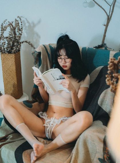 丝袜长腿日韩国产高清_剧情片高清在线观看
